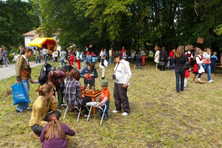 Székely Családok Napja a kastélykertben
