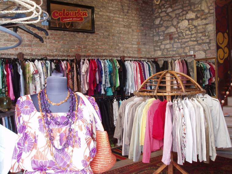 Honnan öltöznek a szentgyörgyi nők?