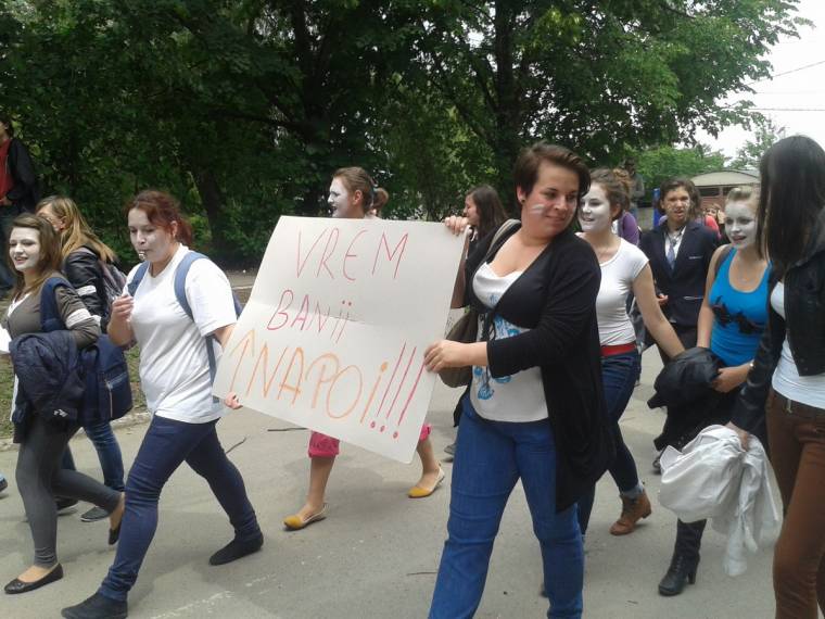 Ismét utcára vonulnak a diákok