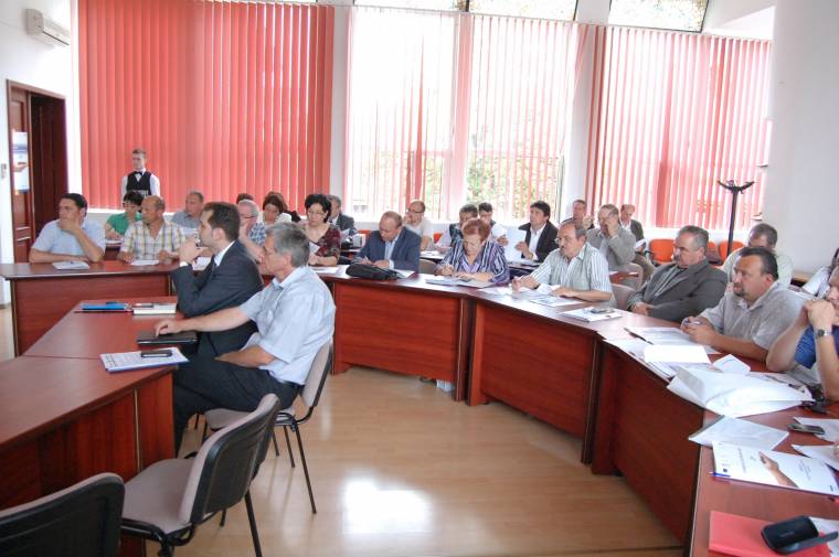 A régióátszervezésről vitáztak Sepsiszentgyörgyön