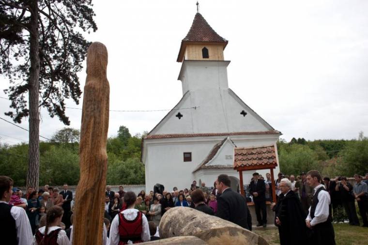 Támogatás az egyházaknak
