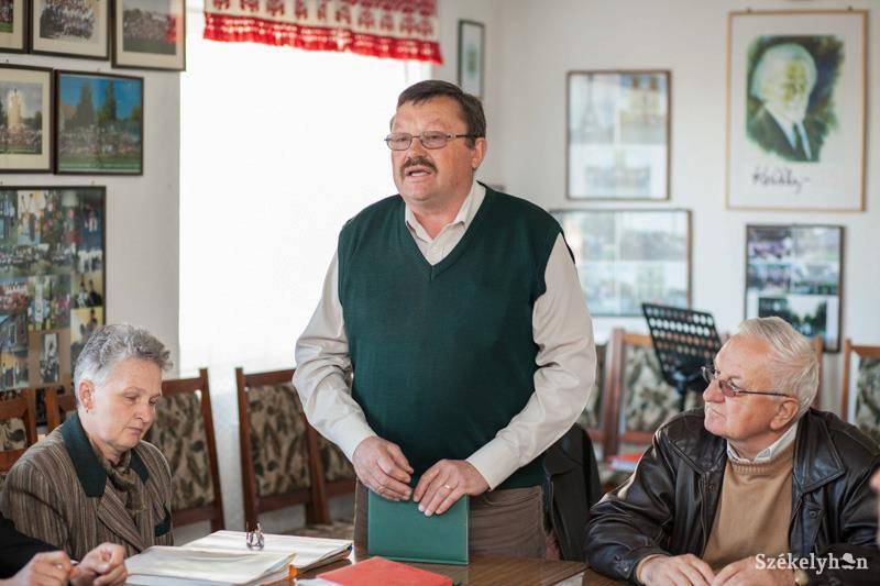 &bullet;  Fotó: EMNP