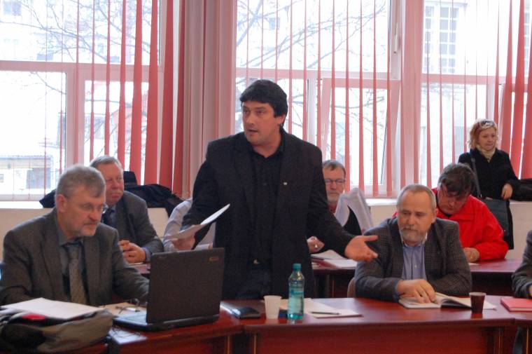 Kisebb politikai csörte a megyei közgyűlés ülésén