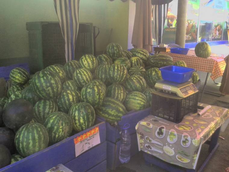 Jó a dinnye a sepsiszentgyörgyi piacon