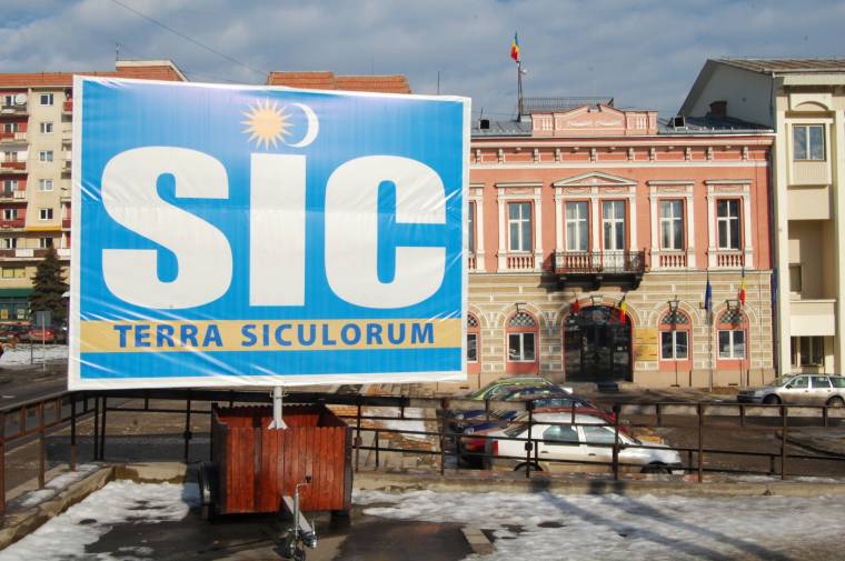 Egy hónapig még marad a Székelyföld-pannó
