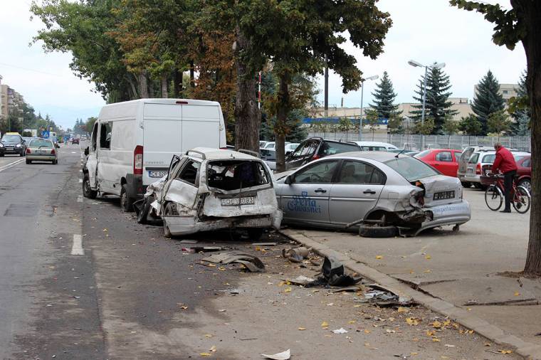 Nyolc autót tett tönkre egy tehergépkocsi
