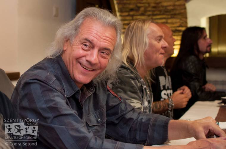 Nem a gázsi motiválja a Uriah Heep tagjait