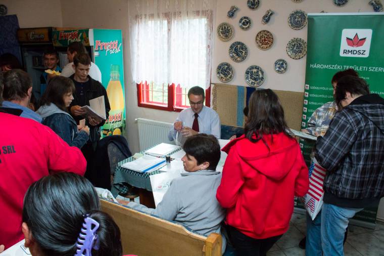 Magyar állampolgársági ügyintézés Szörcsén és Székelypetőfalván