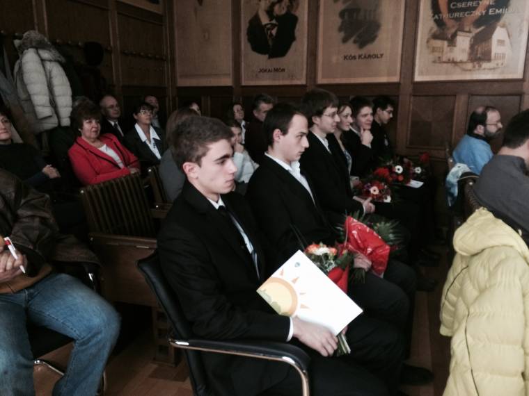Kiosztották a kiválósági ösztöndíjakat Sepsiszentgyörgyön