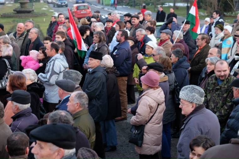 Felülírt elnöki vétó – ismét jóváhagyta az állami jelképekre vonatkozó jogszabályt a szlovák parlament