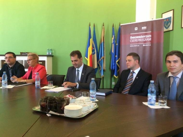 Önkormányzati képviselők csereprogramon