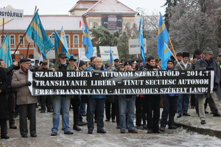 Ónos esőben követelték az 1918-as ígéretek betartását