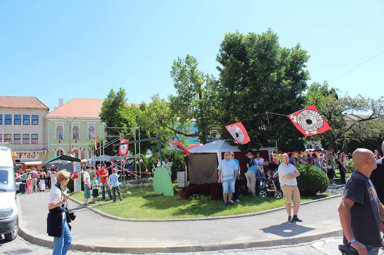 Az Omega zárja az Őszi Sokadalmat