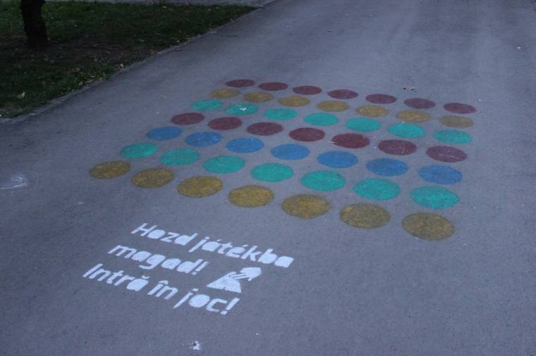 Négyféle köztéri játék a Pulzart ideje alatt