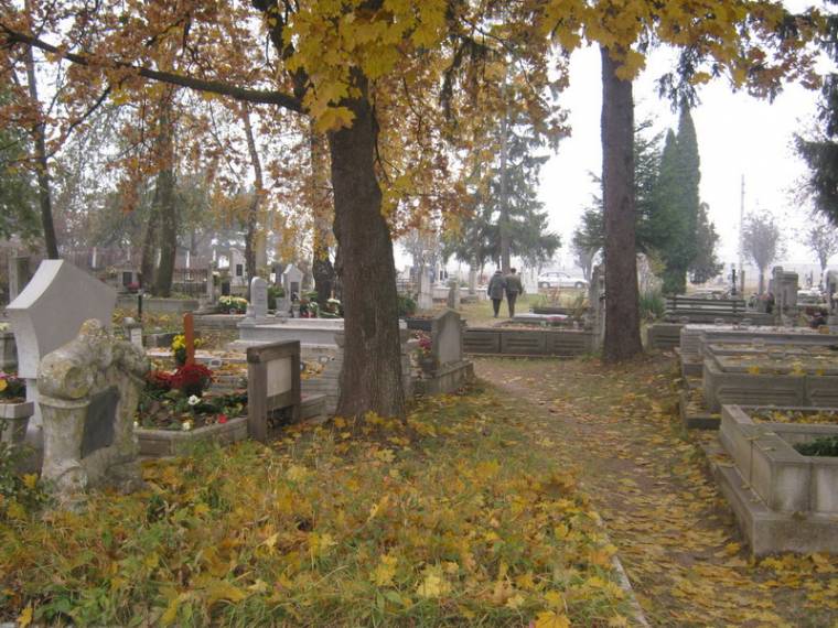 Az elhunytakra emlékeztek