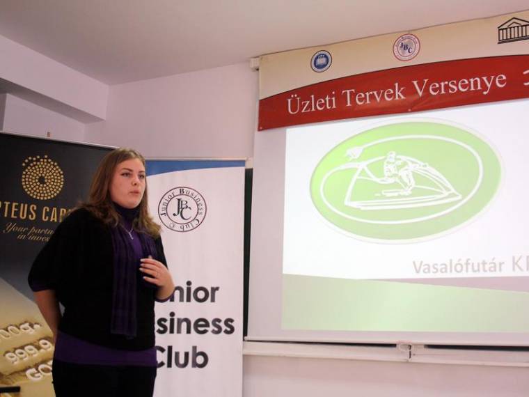 Tizennyolc jelentkező az Üzleti Tervek Versenyére