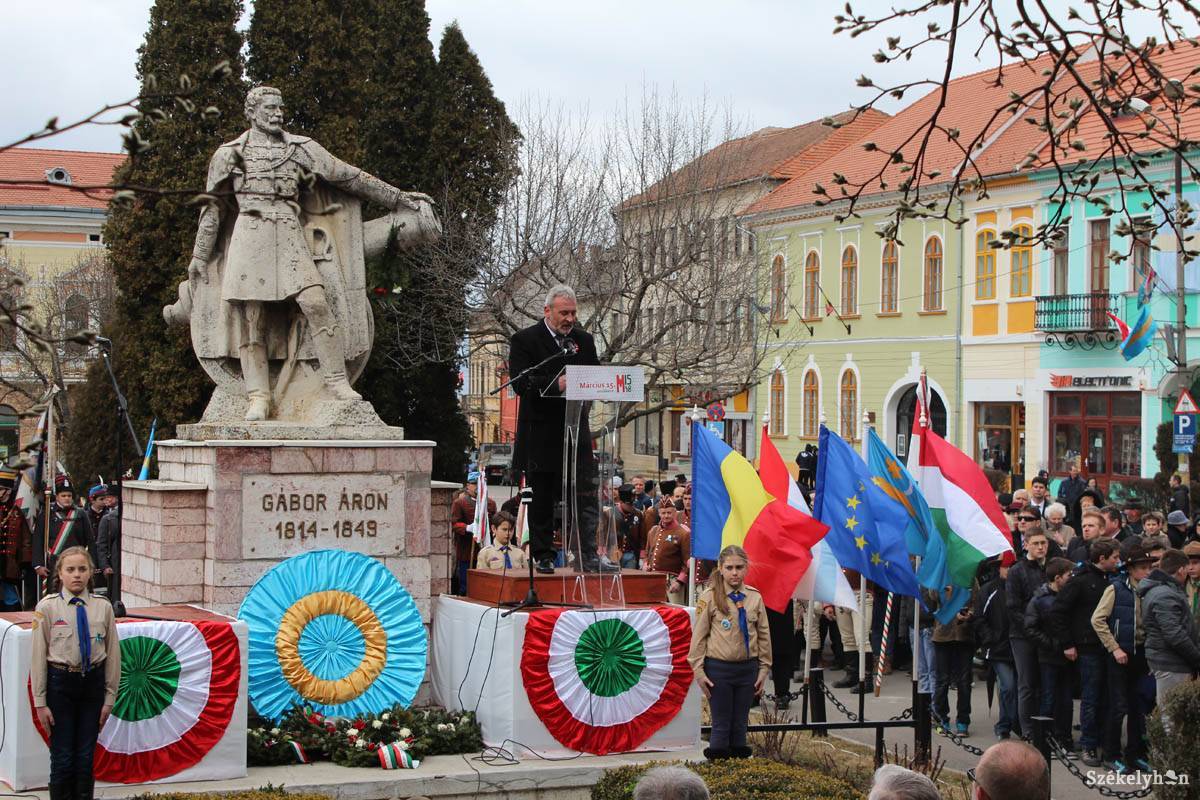• Fotó: Bartos Lóránt