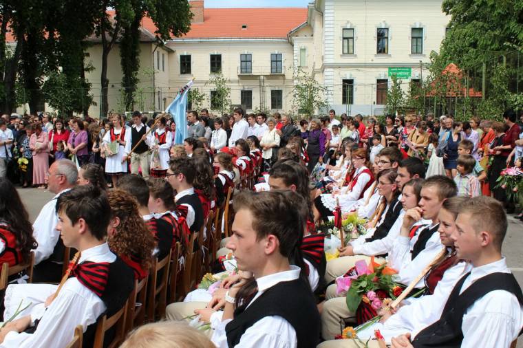 Ballagások Kézdivásárhelyen