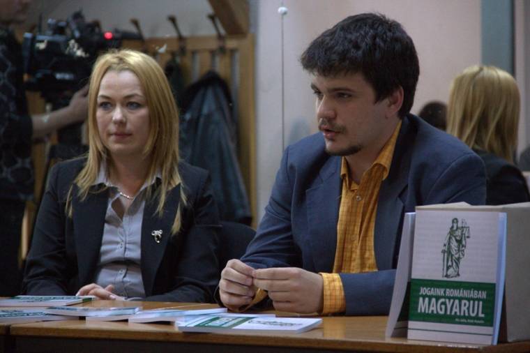 Székelyföldi körúton a Jogaink Romániában magyarul könyvbemutatója