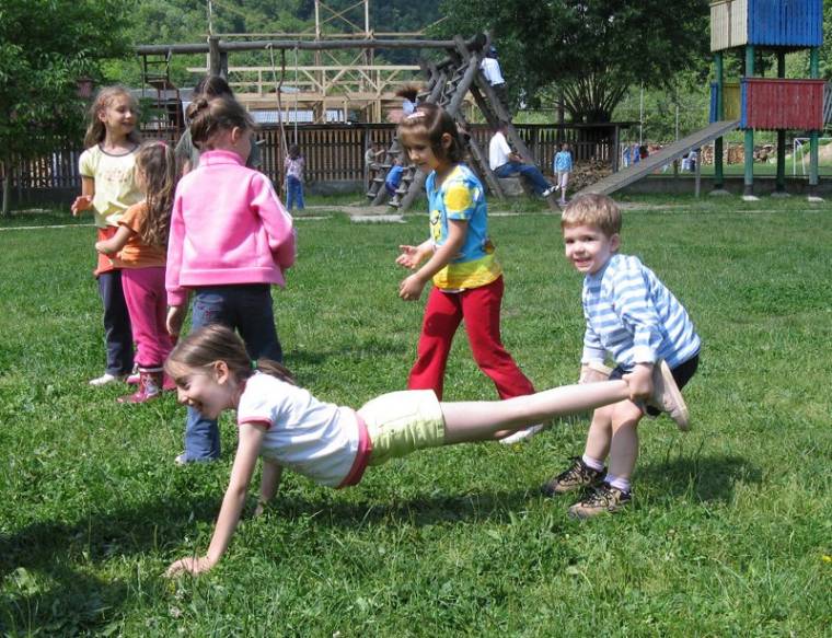 Régi játékok napja Sepsiszentgyörgyön