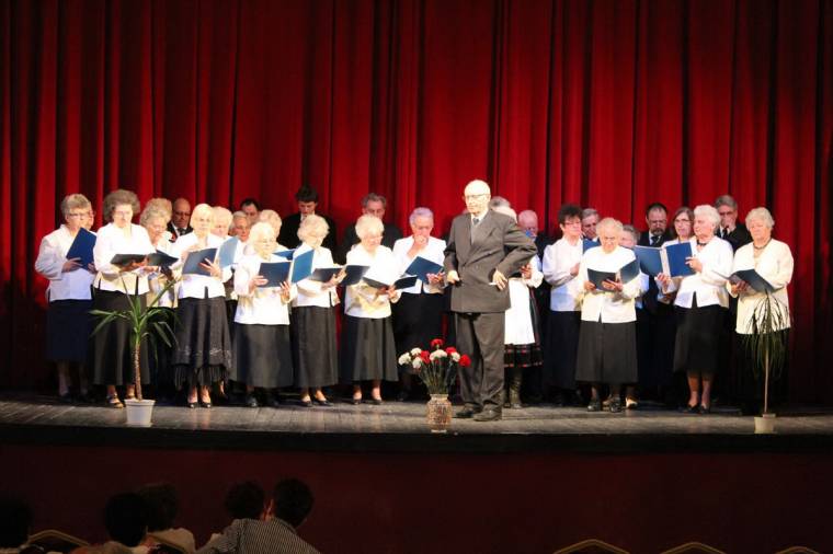 Nincs világhírnevük, de szeretnek énekelni