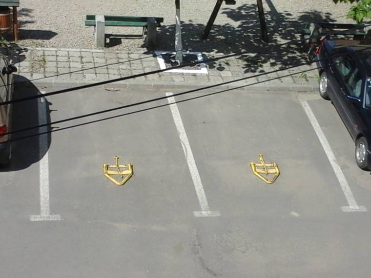 Jogtalanul használt parkolóhelyek Sepsiszentgyörgyön