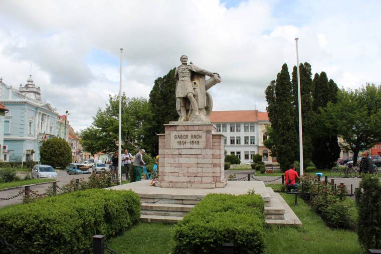 Ismét levették a székely zászlót Kézdivásárhelyen