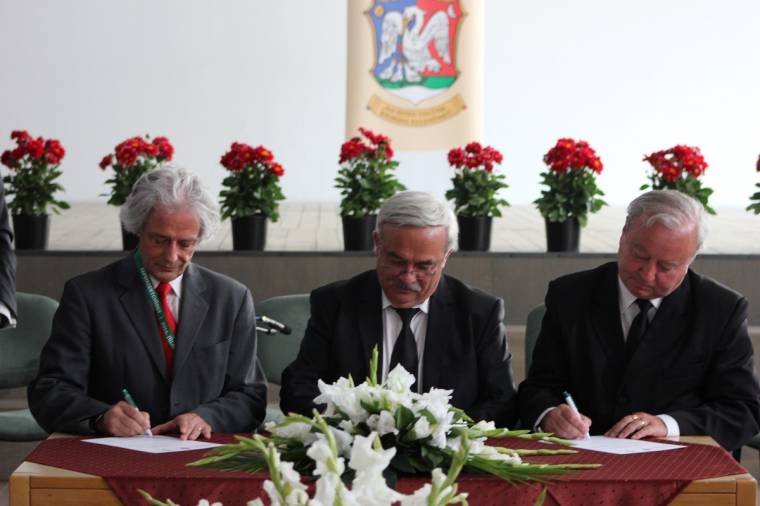 Svájci és magyar reformátusok kötöttek partnerszerződést