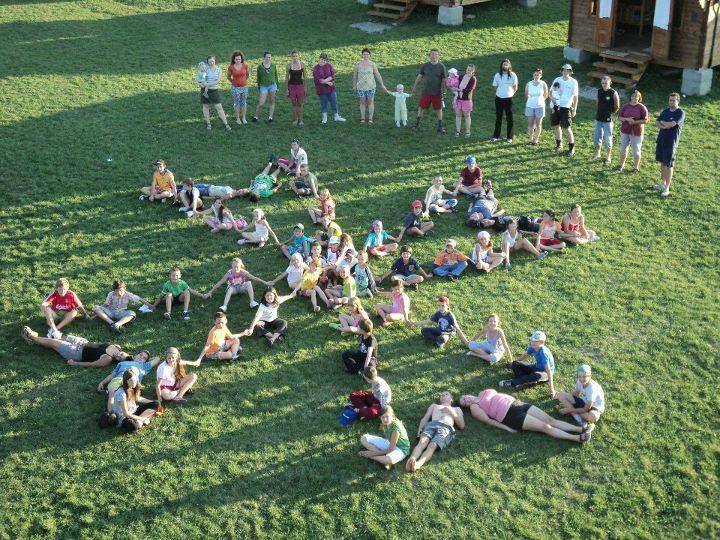 Kirándulás a hajléktalanoknak, tábor a mozgássérülteknek