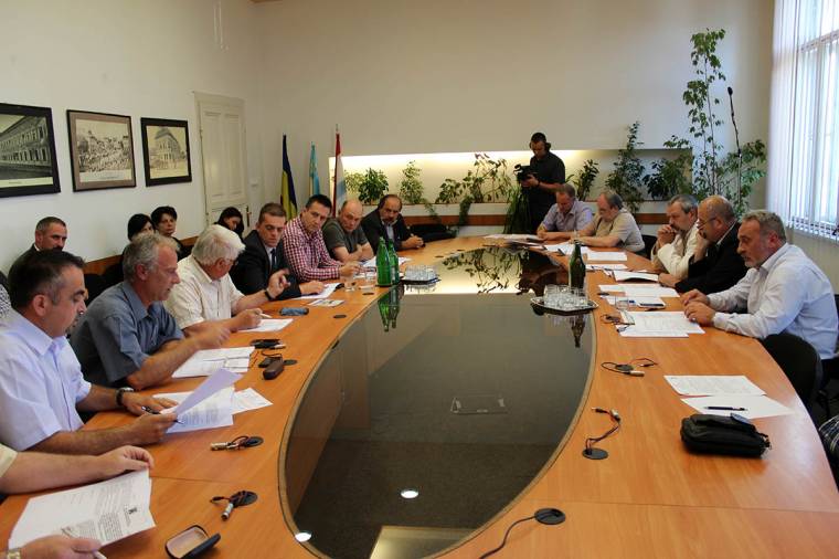 Elnapolták az autonómiatervezet kérdését