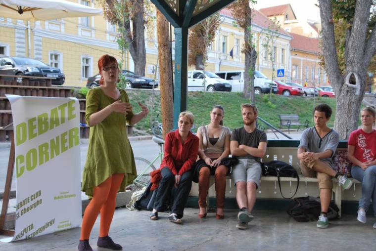 Vitasarok a magyarok és románok közti tiszteletadásról