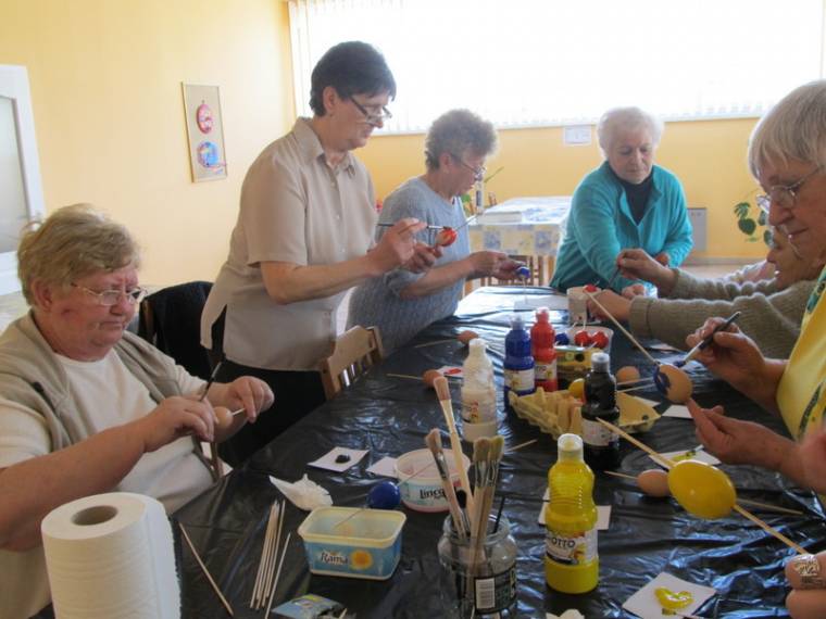 Húsvét az öregotthonban