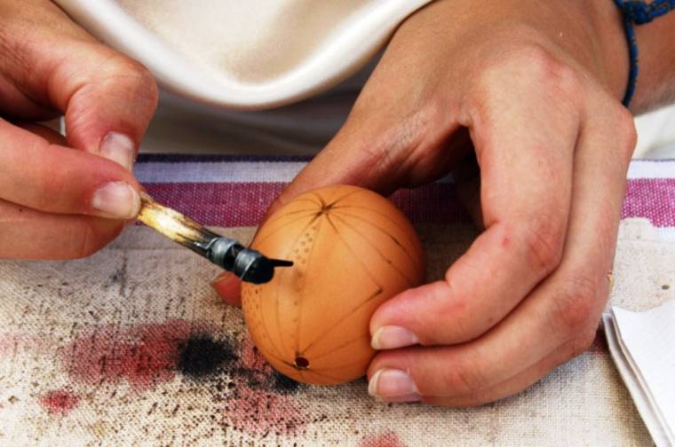 Tojásfestés a háromszéki műhelyekben