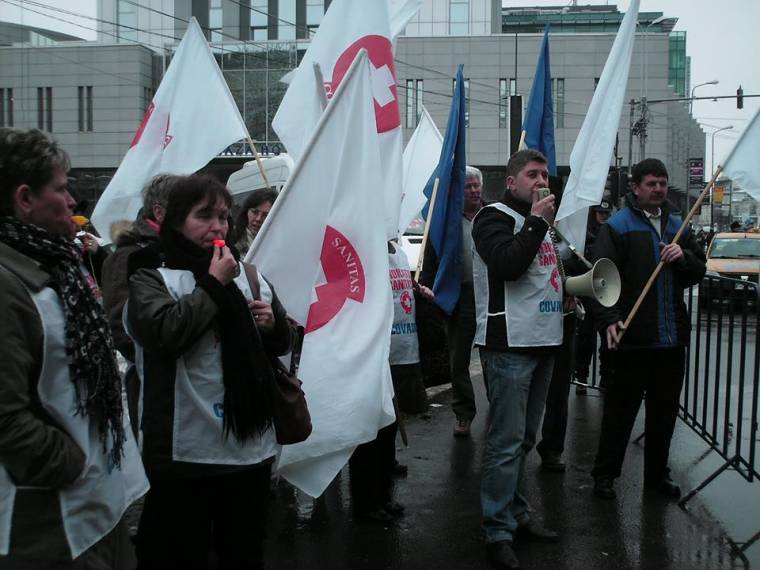 Önkéntesnek igen, alkalmi munkásnak nem kellenek