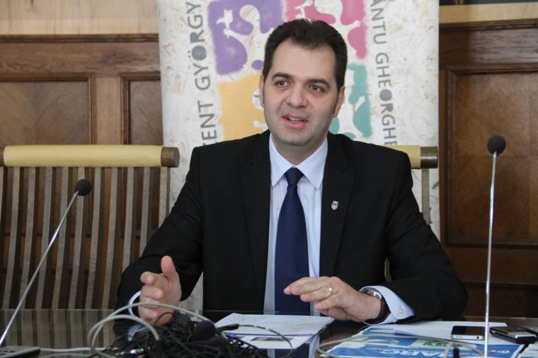 Antal Árpád: a Külhoni Magyarságért Díj azt jelzi, jó irányba tartunk