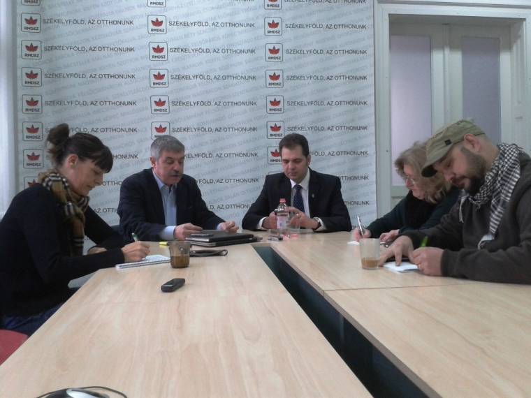 Több mint ezren regisztráltak az RMDSZ segítségével Háromszéken