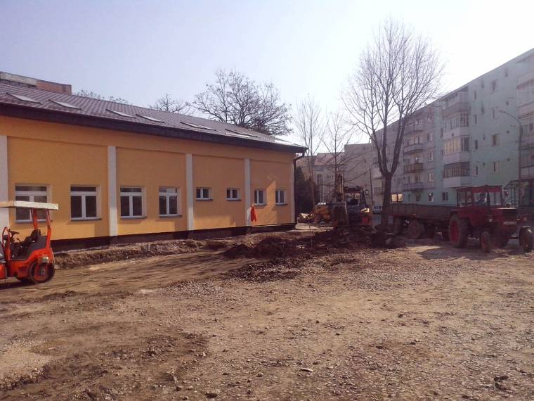 Rendezik a kézdivásárhelyi inkubátorház környékét