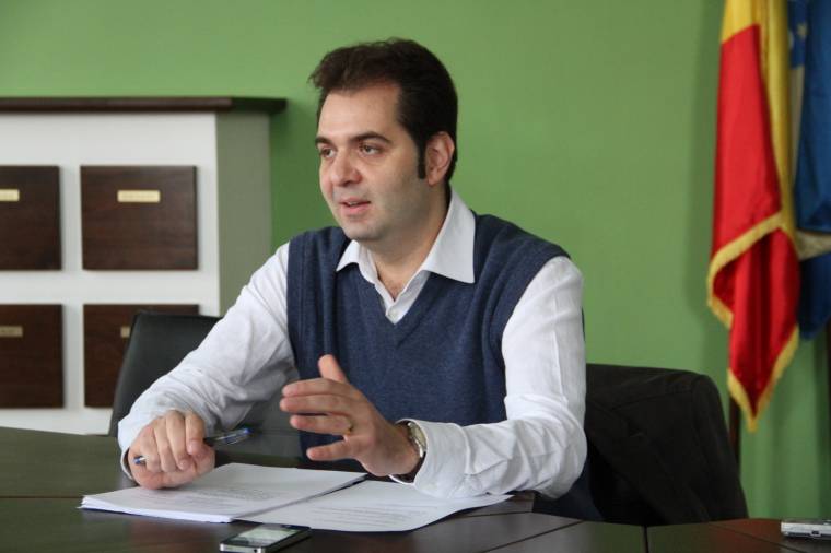 Kifizeti a bírságot Antal Árpád