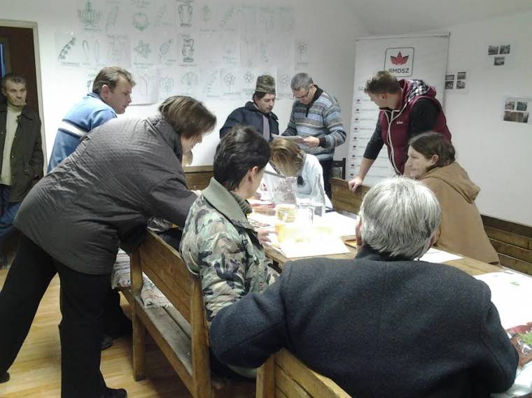 Segítséget nyújt a választási regisztrációban a háromszéki RMDSZ