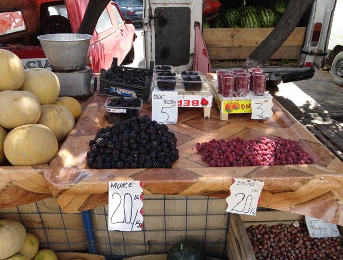 Megjelentek a piacon az augusztusi idénygyümölcsök