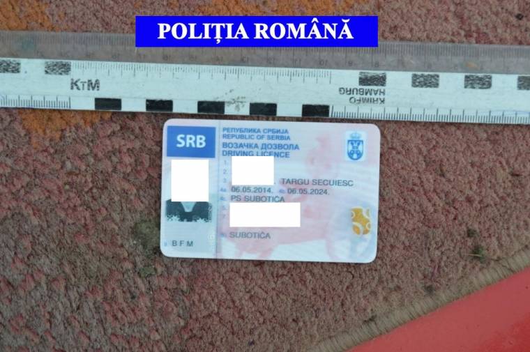 Jogosítványt és egyéb okiratokat hamisítottak – lebuktak