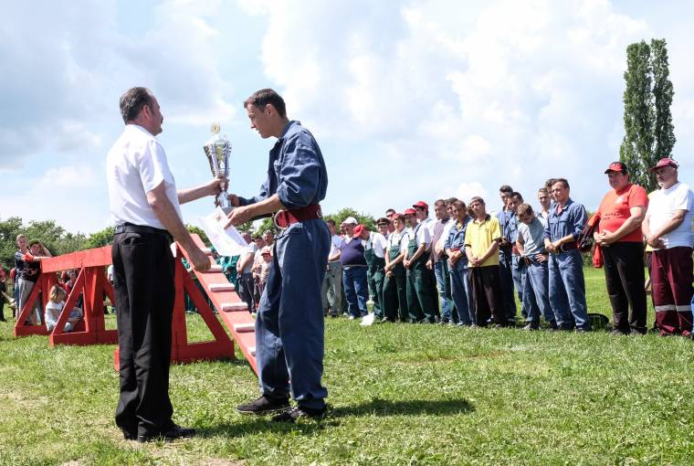 Összemérték tudásukat a háromszéki önkéntes tűzoltók