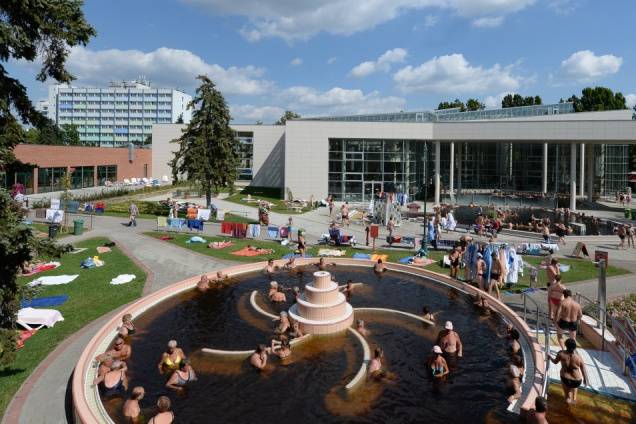 A gyulai várfürdőben. Hasonló élményt nyújtanának Kovásznán •  Fotó: Hunguesthotels.hu