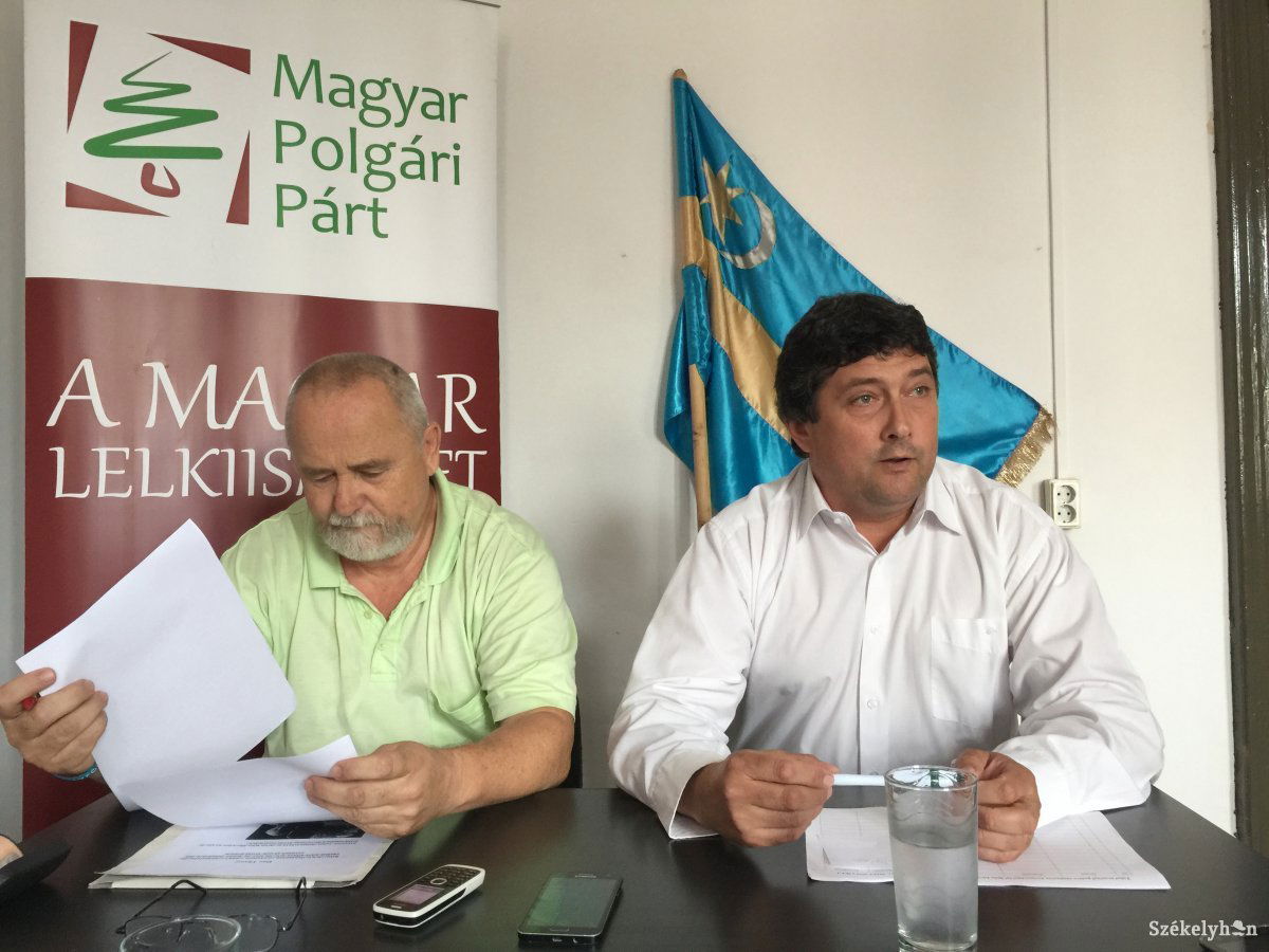 Bedő Zoltán és Kulcsár Terza József. Tapasztalataikról és a tervezett lépéseikről számoltak be •  Fotó: Bíró Blanka