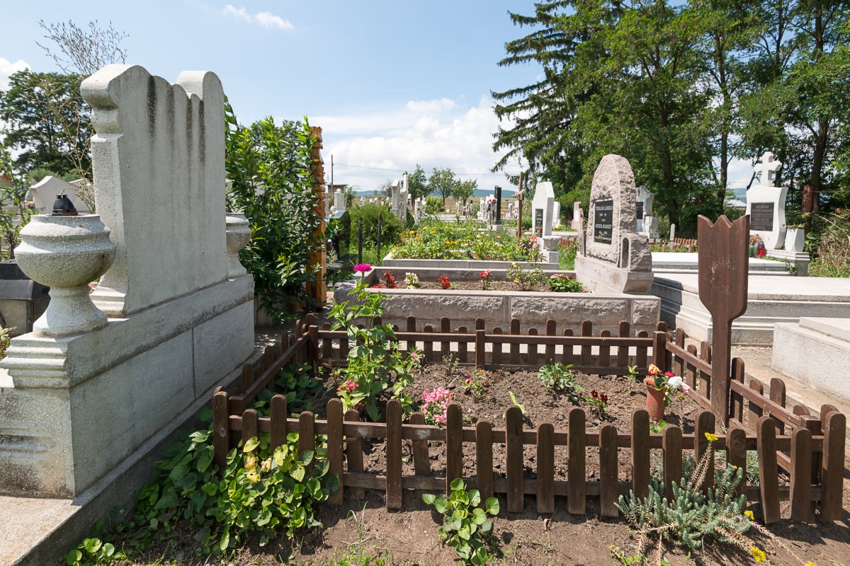 Még rendezettebb lesz a köztemető Sepsiszentgyörgyön • Fotó: Vargyasi Levente