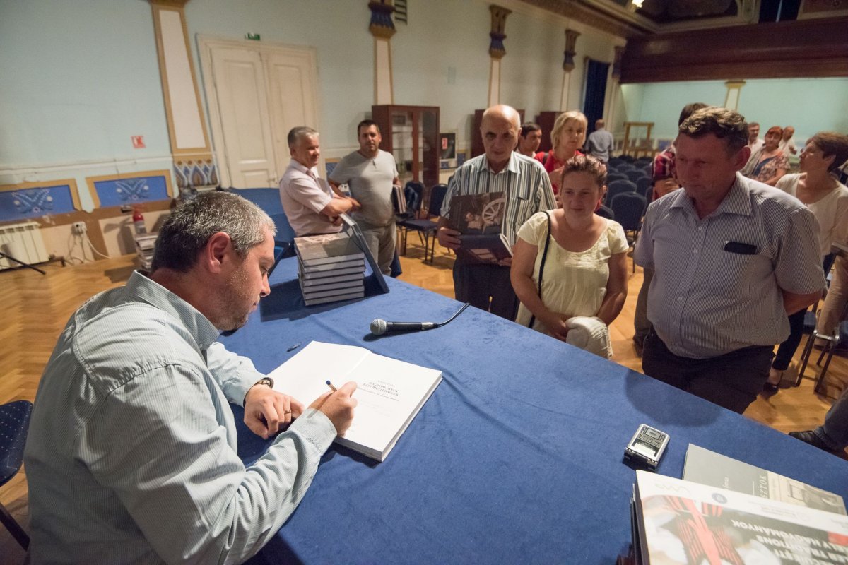 &bullet;  Fotó: Vargyasi Levente