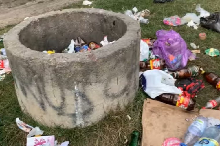 A betongyűrű méretű kukába sem képesek bedobni a szemetet