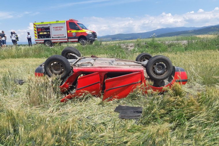 Tizenkét személy sérült meg egy balesetben Zabola és Imecsfalva között