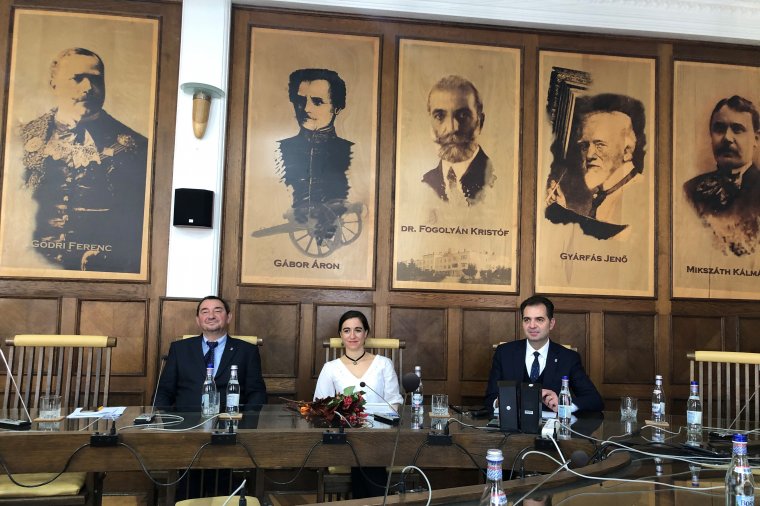 Az ifjúsági ügyeket és a művelődési intézményeket bízzák Sepsiszentgyörgy 25 éves alpolgármesterére