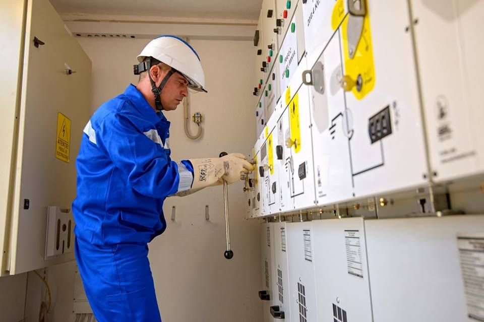 A hálózat felújítása során a villanyórákat is áthelyezték. Egyszerűbb lett a leolvasás &bullet;  Fotó: Kelemen Lehel